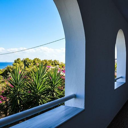 United Blue Resorts - White Sand Karteros Exterior photo