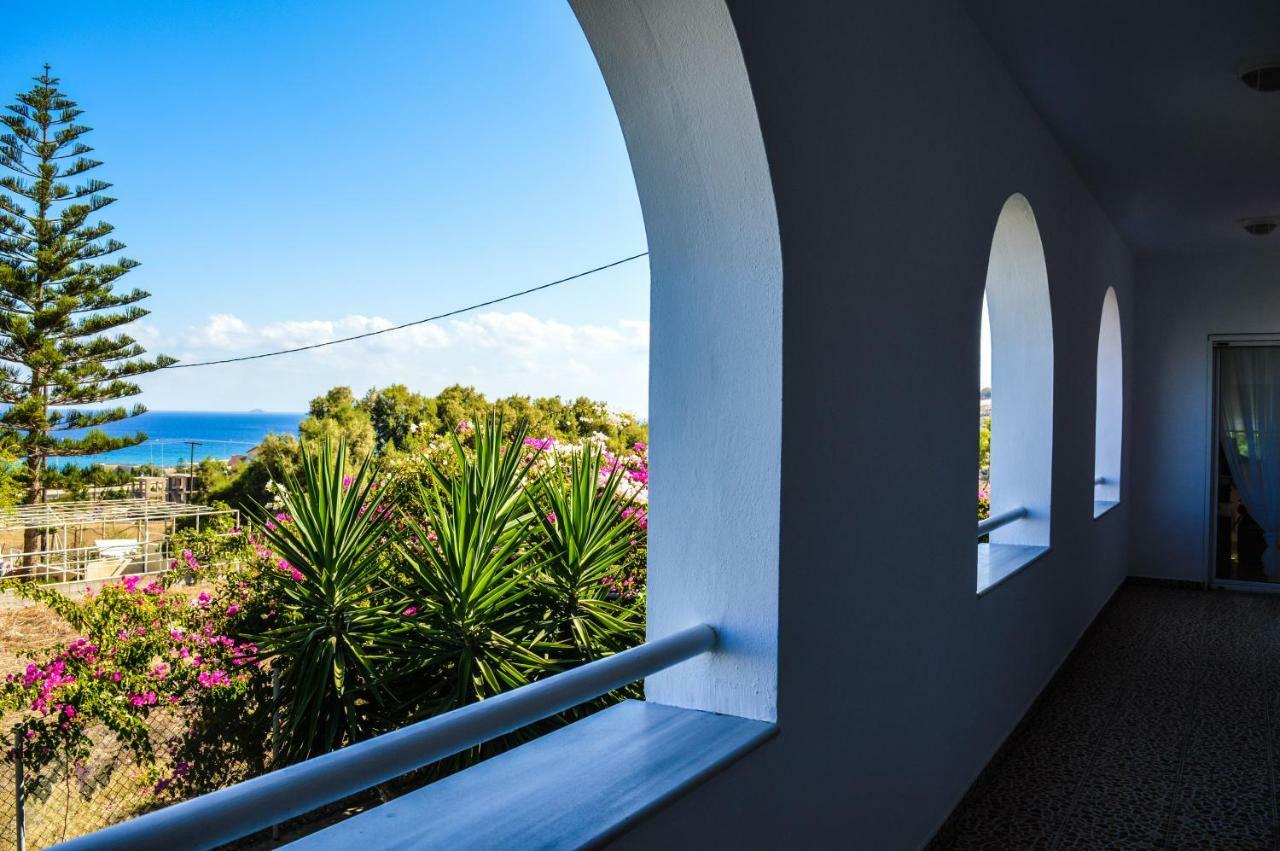 United Blue Resorts - White Sand Karteros Exterior photo