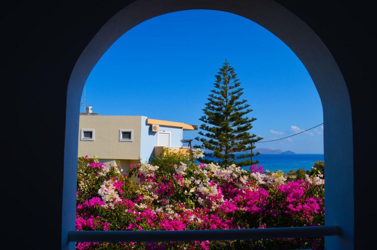 United Blue Resorts - White Sand Karteros Exterior photo